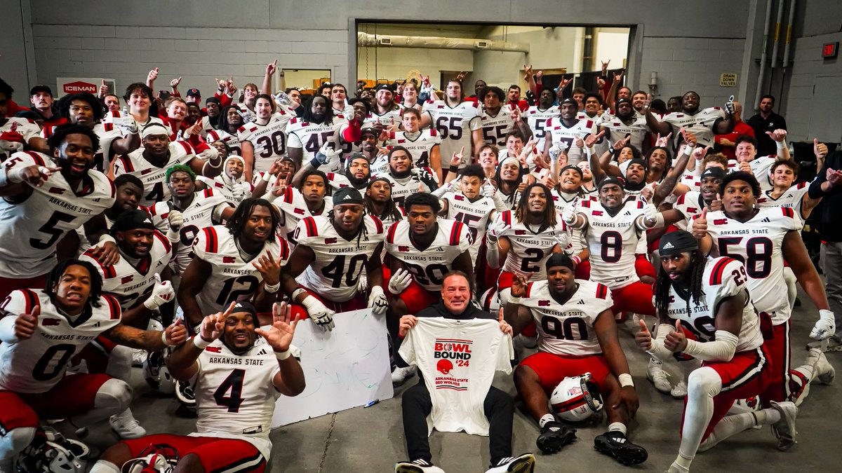 AStateNation's tweet photo. Red Wolves lead the nation with a 5-0 record in 1-score games. (thanks @mark_taylorSID).   That is the biggest  reason they are bowl eligible for the second straight season. https://t.co/xbaADPZU3E
