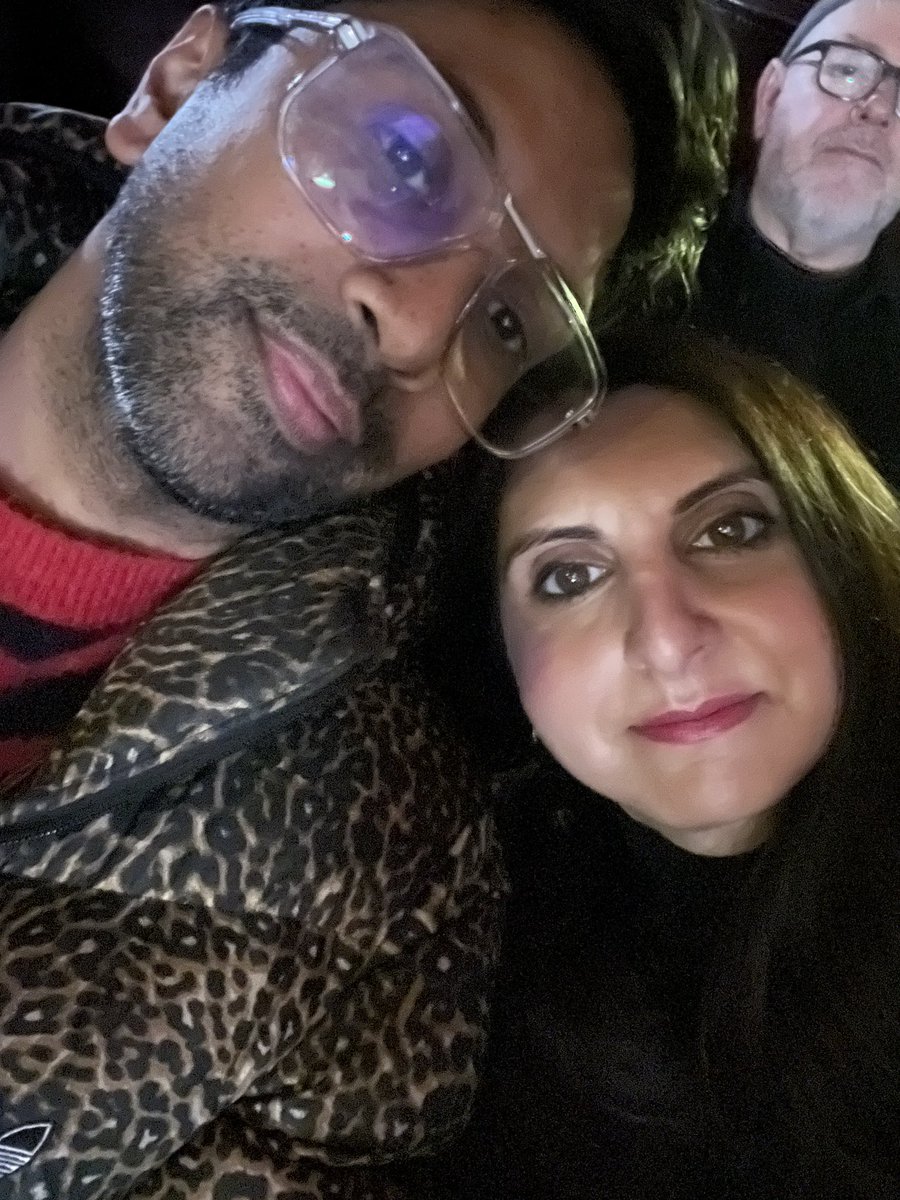DrZSuleman's tweet photo. @Khruangbin 
seats ✅
Merch ✅
Let’s go! 
#birthdaytreat https://t.co/9aL9xJFnka