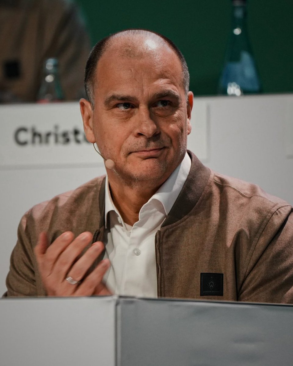 🗣️ Klaus #Filbry auf der #WerderMV: 

"Wir haben als Geschäftsführung am Freitag entschieden, die Plattform X, ehemals Twitter, zu verlassen." 

#Werder