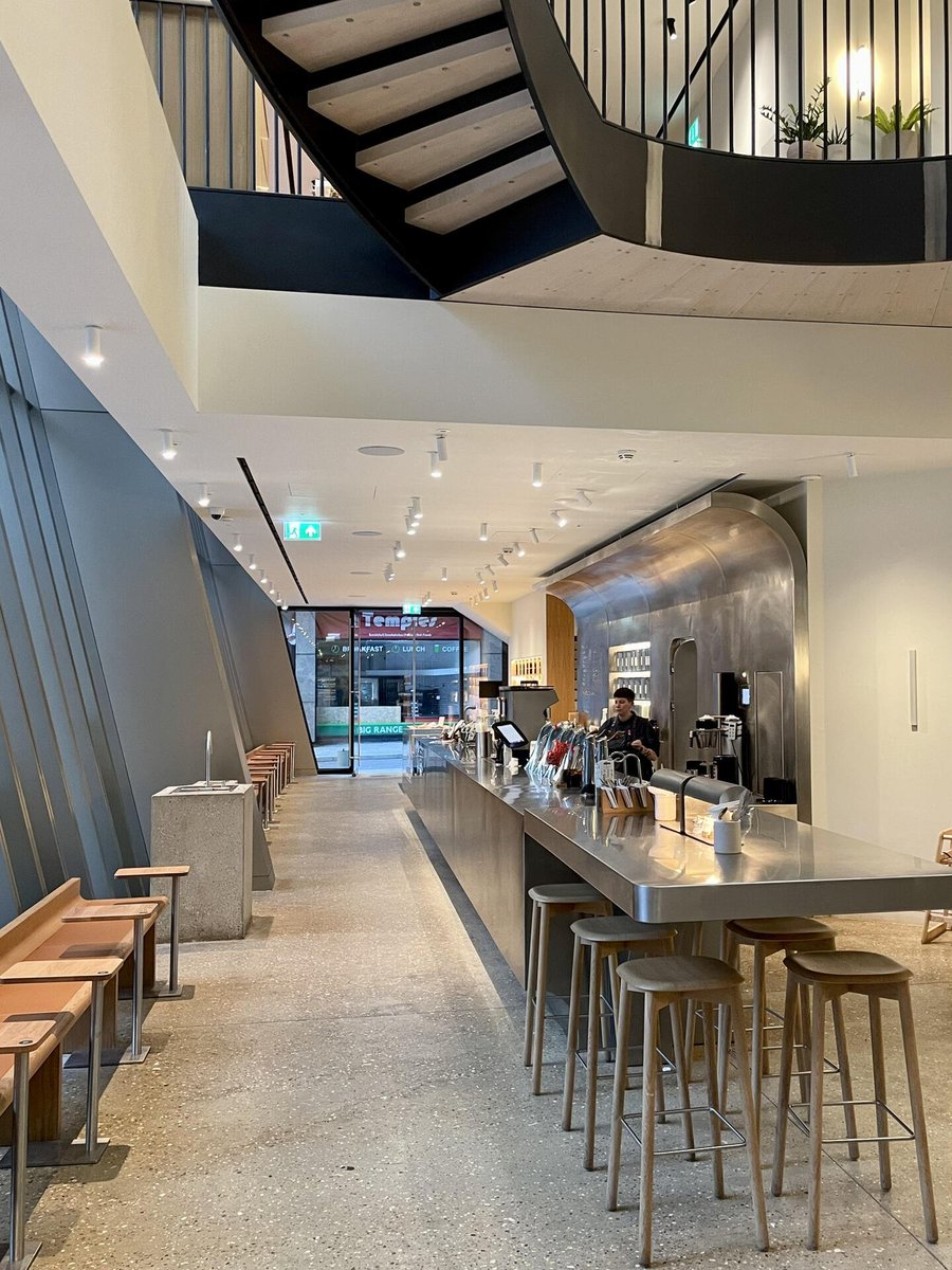 pershing___'s tweet image. I can work anywhere if I only have a laptop and a cup of coffee.