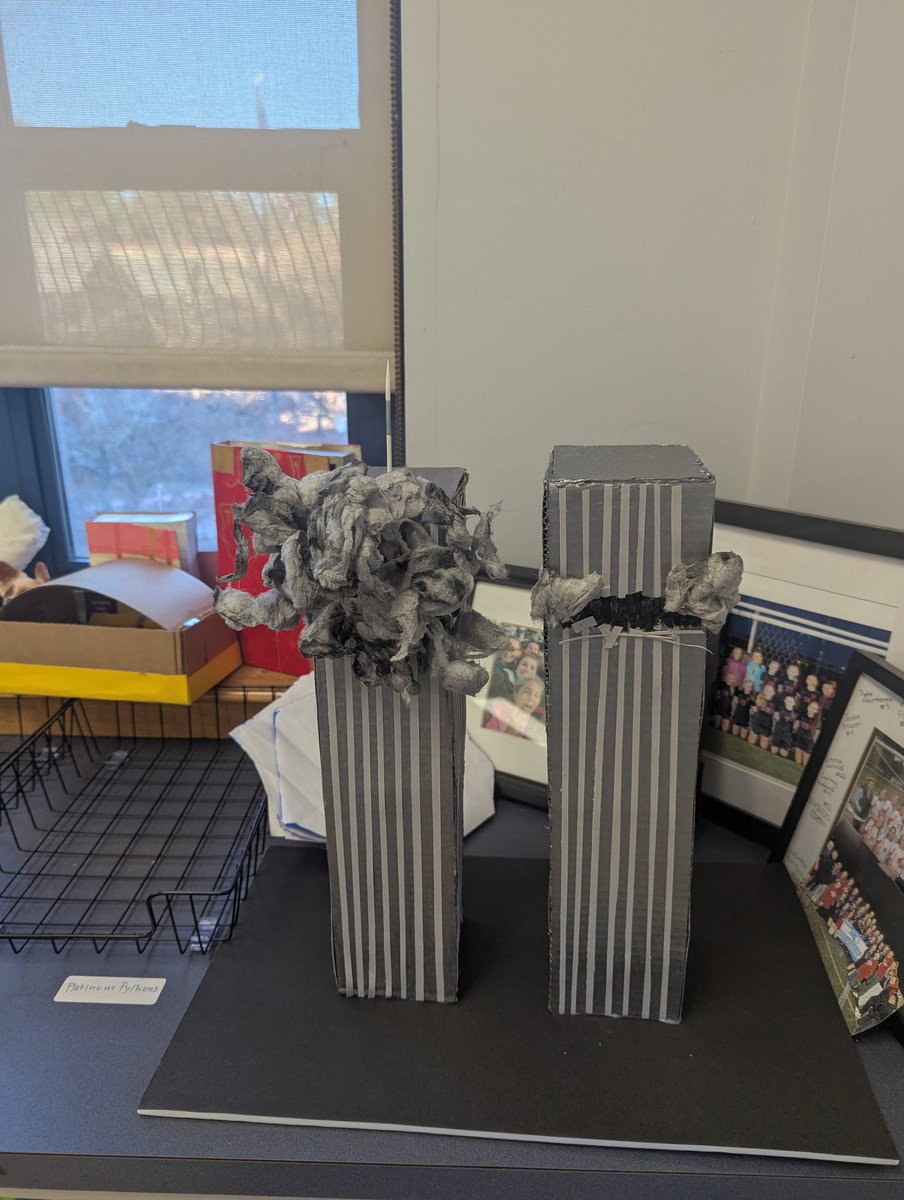 MsDrosos's tweet photo. Cool things are happening in 6th grade at HMS! My students created "artifacts" to showcase their understanding of their independent reading books. I'm always so amazed by students' imagination and creativity! 📖❤️
.
"Books may well be the only true magic" .l
@FloeckAmy @WH_Super https://t.co/LVKE7JYouX
