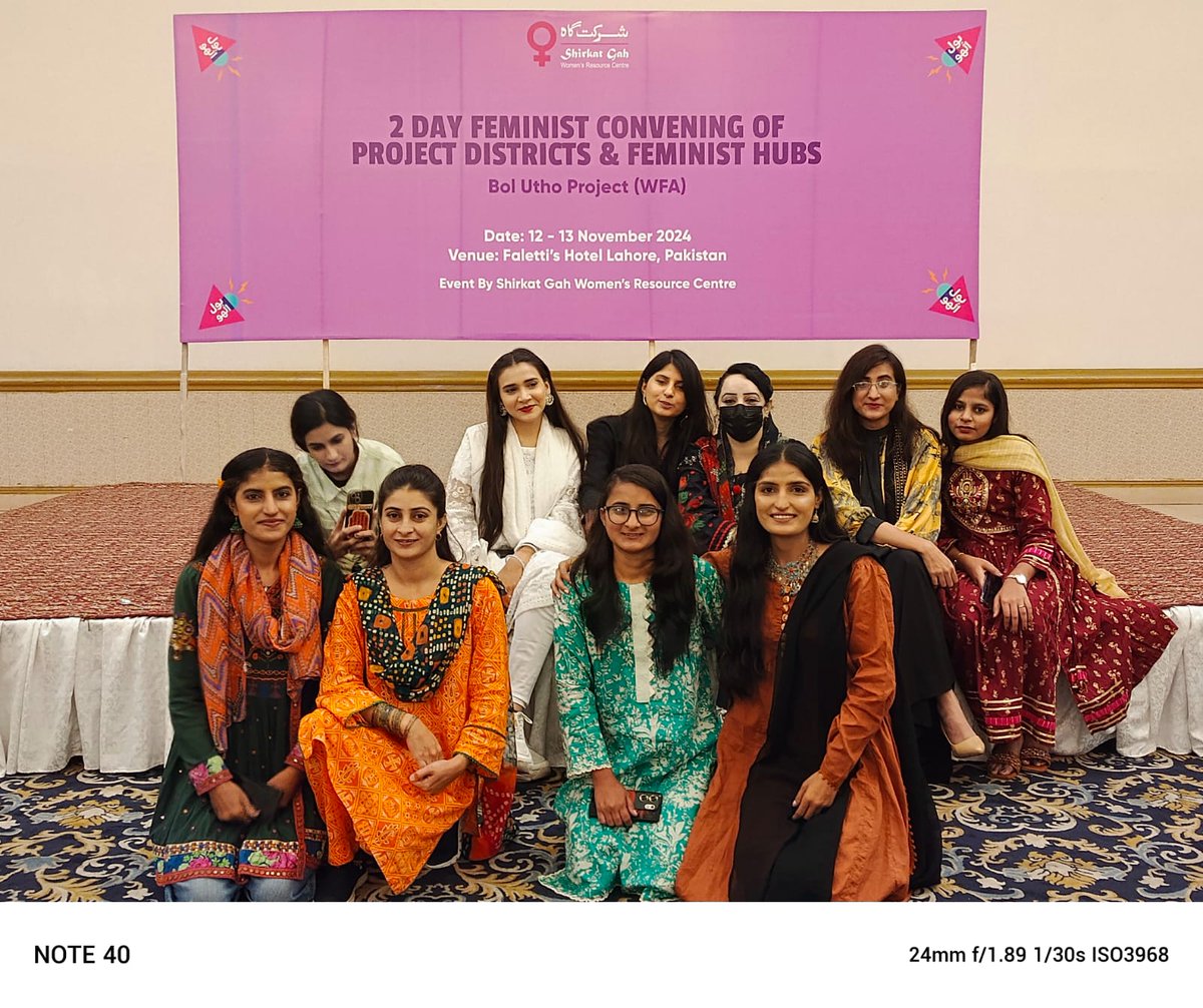 SidraAbbasippp's tweet image. میڈیا پر سیاسی اختلافات ہوتے ہیں، لیکن ہم سب ایک مقصد کے لیے کام کر رہے ہیں۔ حالیہ فیمینسٹ کنونشن لاہور نے ثابت کیا کہ مختلف علاقوں سے خواتین اور نوجوان یکساں وژن کے تحت مل کر کام کر رہے ہیں۔ یہ شمولیت اور باہمی تعاون کی کامیاب مثال ہے۔
#Activism
#PowerInUnity
#BolUthoProject