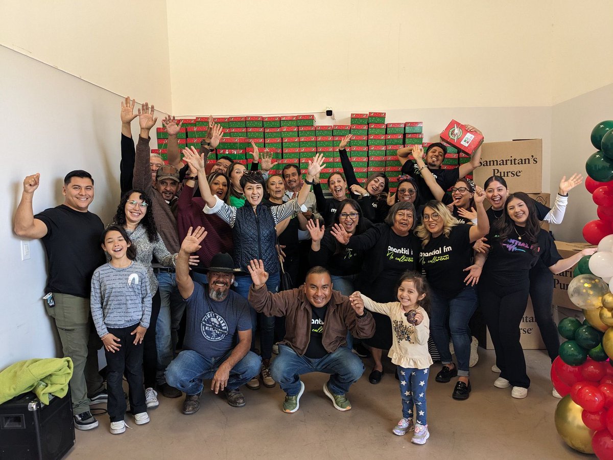 Franklin_Graham's tweet photo. Today kicks off #NationalCollectionWeek for @OCC_shoeboxes! Our goal this year is to collect 11 million gift-filled shoeboxes that will go to children in over 100 countries around the world. It’s an exciting time, and I just want to say thank you to every church and every person who packs a shoebox, who prays, and who volunteers at one of our drop-off locations or processing centers. We couldn’t do this great program without you! God bless you! And it’s certainly not too late to pack your boxes this year—find out more at https://t.co/FXRqEudEoc.