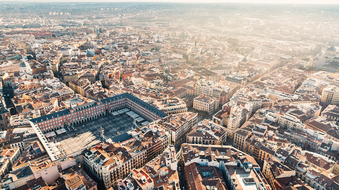 🎟 15 planes que hacer en Madrid por menos de 20€: sitiosdeespana.es/articulo/que-h… 📷 Para todos los gustos y todas las edades.