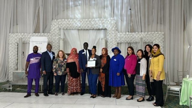 HoACommunity's tweet image. Celebrating Our SEED Program Entrepreneurs!

On November 7, 2024, the San Diego Refugee Communities Coalition (SDRCC), in collaboration with Local Initiative Support Corp (LISC) and UC San Diego’s Refugee Health Unit, proudly honored 11 of our HOA SEED Program entrepreneurs for…