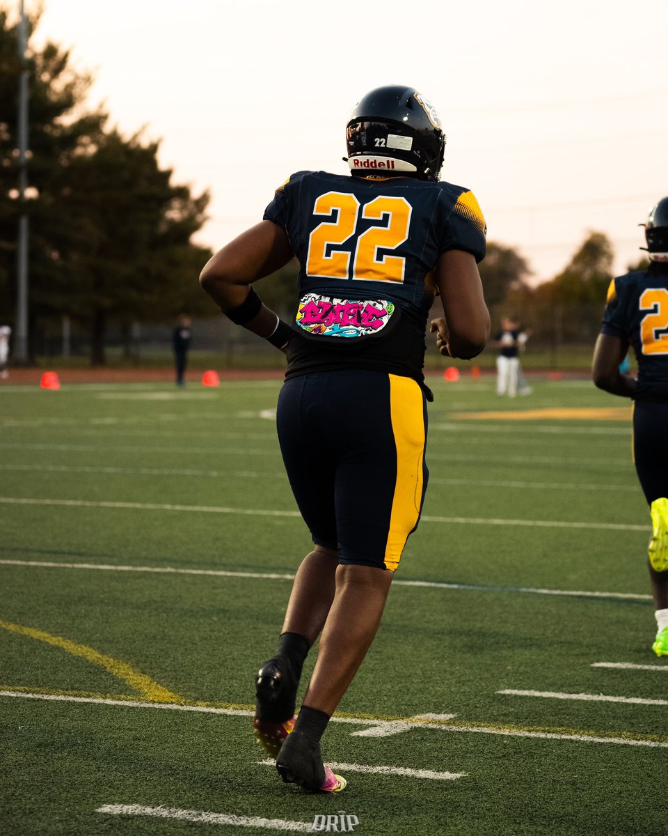 Junior Season Film ⭐️
hudl.com/v/2QNHiB

6’4 250lbs Defensive End
Sacks- 8.5
TFLs- 16
QB pressure- 13
Total Tackles- 63
Pass Deflections- 2
Fumble Recovery- 2
Punt block recovery- 1

<a href="/skylersprings/">Coach Skyler Springs</a> <a href="/CoachRacalto/">Jim Racalto</a> <a href="/Jbrunell8/">Joe Brunell</a> <a href="/EdOBrienCFB/">EdOBrienCFB</a> <a href="/tdhald/">Todd Haldis</a> <a href="/W_Brown21/">Wesley Brown</a> <a href="/BrianDohn247/">BrianDohn247</a>