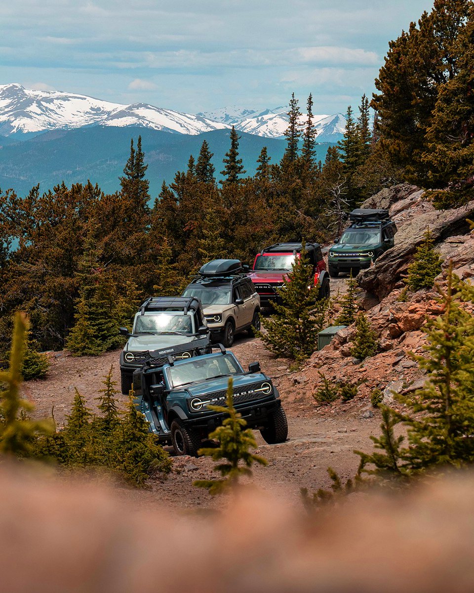 From weekend getaways to day-to-day adventures, Ford cargo boxes are designed to make every drive seamless. 🌟  

sales@riverviewford.ca
riverviewford.ca
888-284-1765

#RiverviewFordLincoln #CommunityDriven #BuiltFordProud #FordAccessories #CargoBox #StyleAndFunction