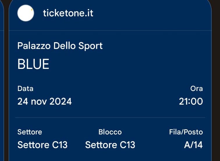 free_elf394's tweet photo. Vendooo ✨✨
#Blue 
#ticketone 
#BlueRoma
#Roma
#fansale 
#concerto https://t.co/XUgMQBJyk2