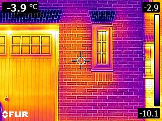 NewHomeQuality1's tweet photo. @Keir_Starmer @UKLabour UK New Builds being sold with the majority of cavity wall insulation missing! #uk #Construction #newbuild #NetZero https://t.co/WHMDwUugjP