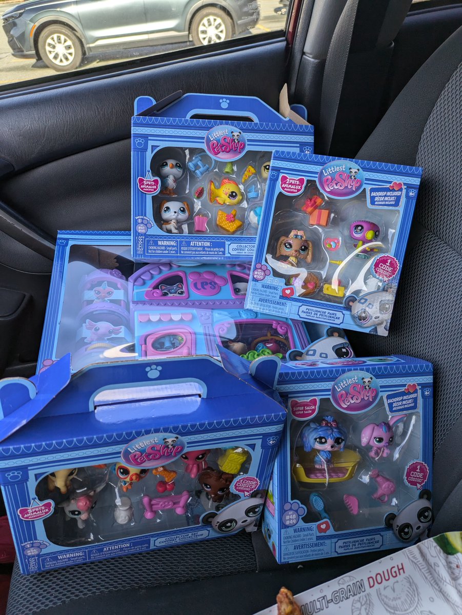 I should not be allowed into a toys r us !