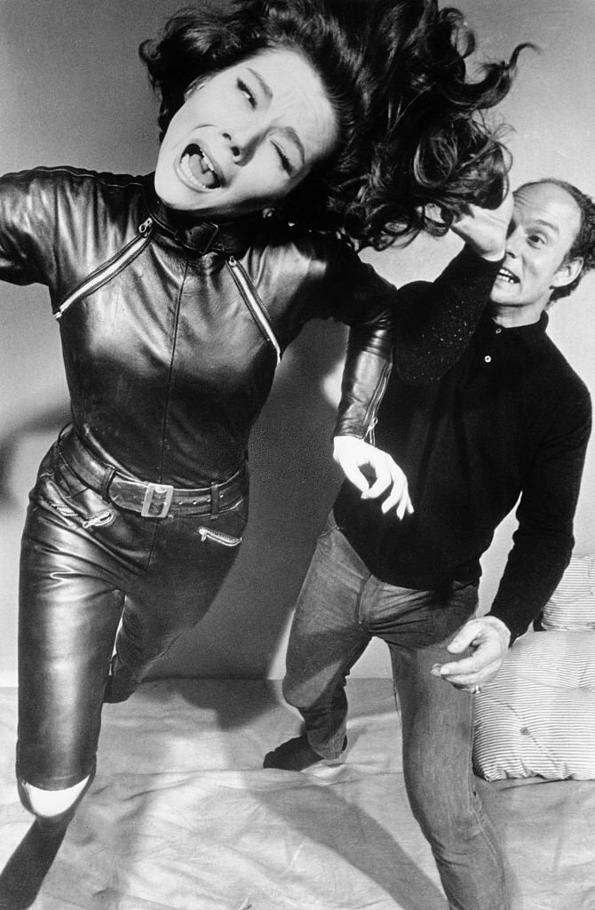 westminstermews's tweet photo. #DianaRigg & #RayAustin working on stunts and fight scenes... What an era! #TheAvengers https://t.co/DglkLmuWak