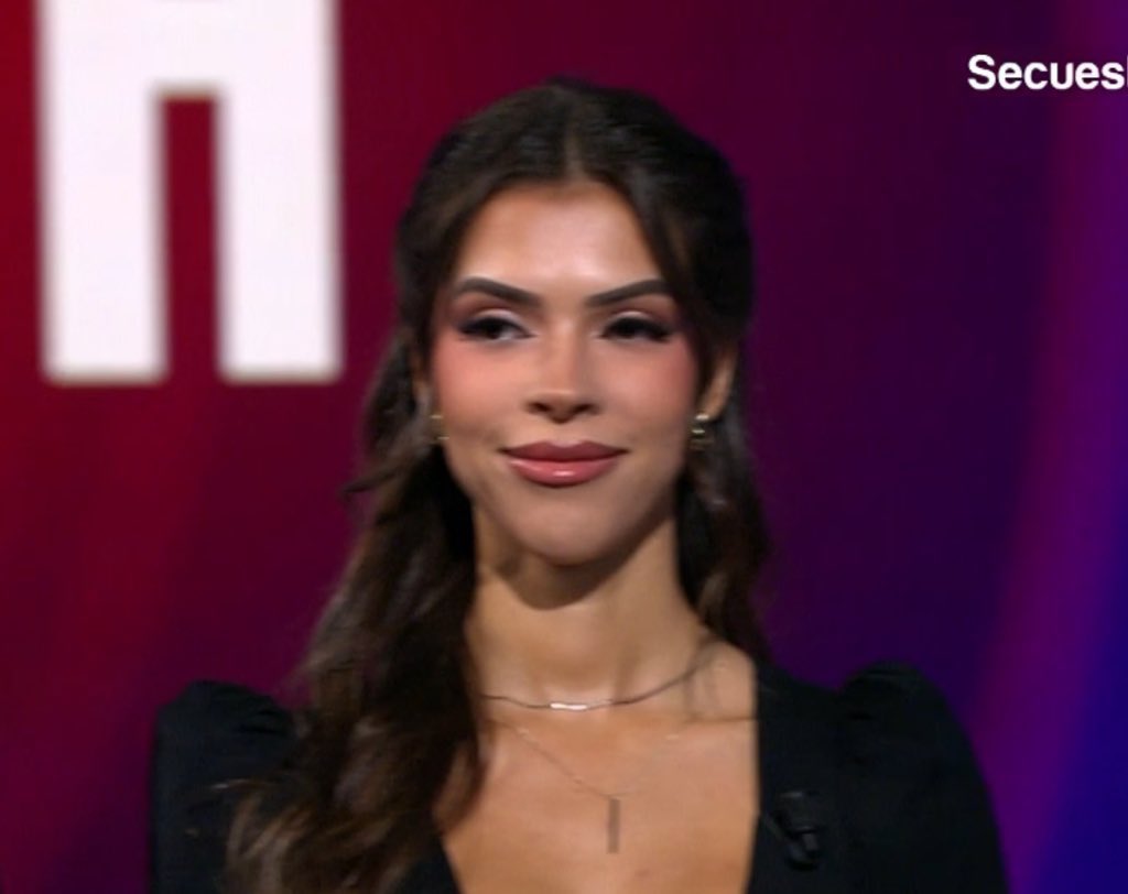 asc242's tweet photo. #GH18N #GHDBT11

¿Quien queréis que sea el repescado? 

🔁 Lucía 
❤️ Ruvens https://t.co/bjCVP9soQv