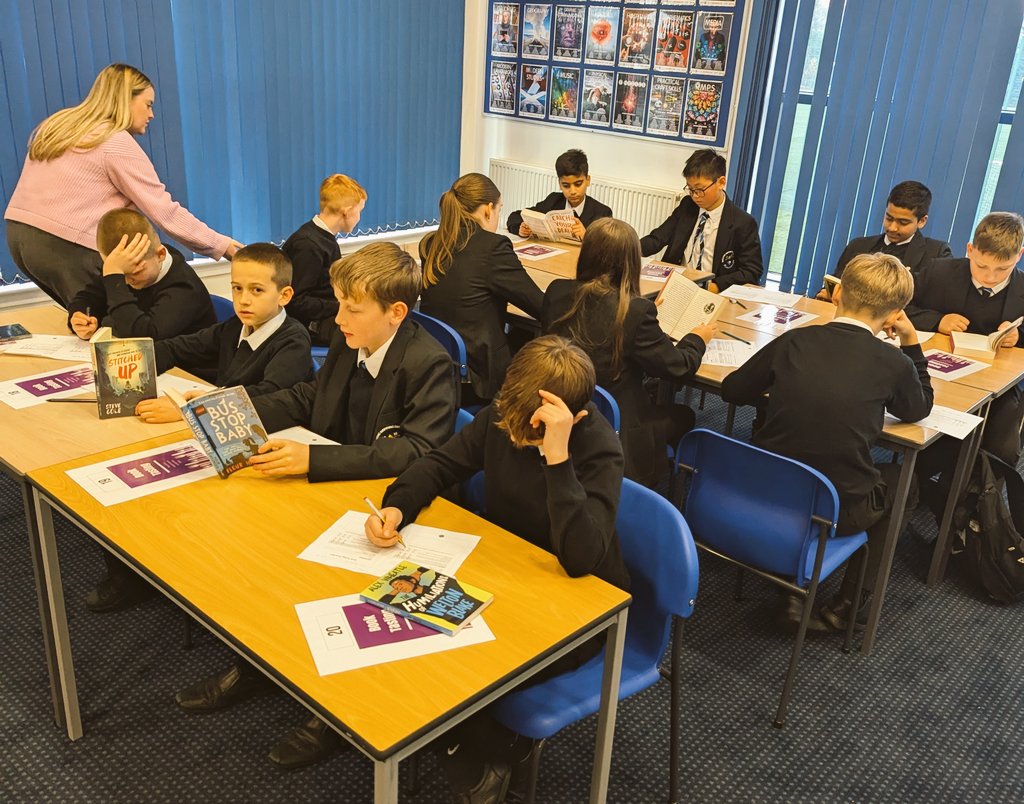 BishyLibrary's tweet photo. S1 pupils enjoyed some book tasting in the library today! β€οΈππ #ReadingSchools #buildingareadingculture #EDCschoollibraries @BishopbriggsAC @BookWeekScot https://t.co/m5wpkFDA4x