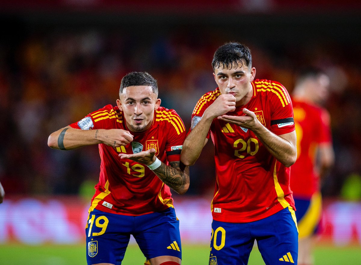 PedriFR__'s tweet image. ☕️ #ESPSUI