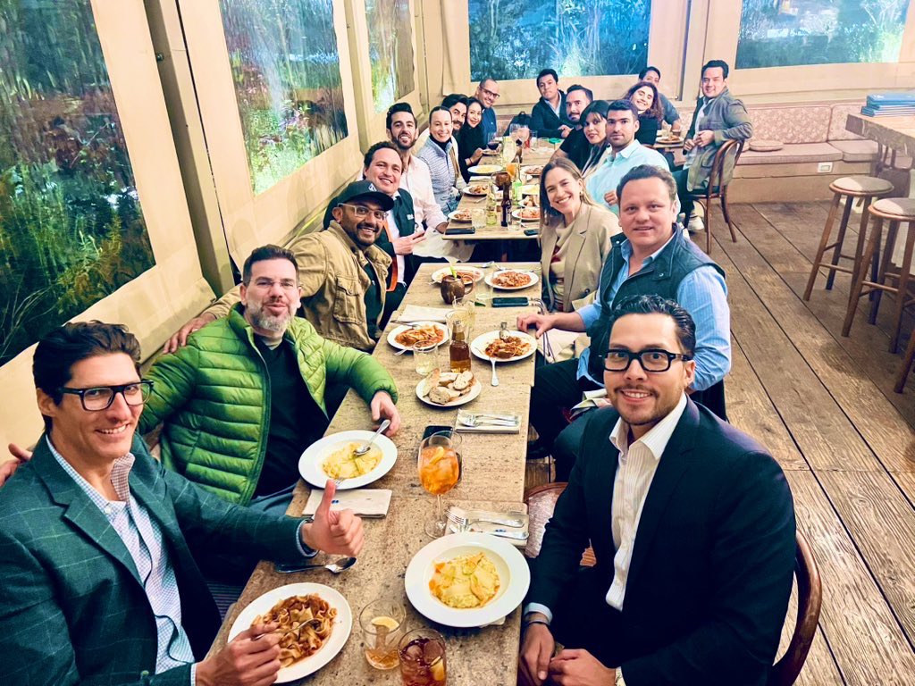 thazhmon's tweet photo. Awesome hearing from our existing (some 3+ years!) &amp; new @jeeves_inc customers @ our deep dive dinner in CDMX 🇲🇽 Building a global business bank isn’t easy; but it’s much more tangible when you see who it impact &amp; how we can grow with them! Gracias and let’s keep building 💪🙏🦁 https://t.co/7rw5LD4XXU