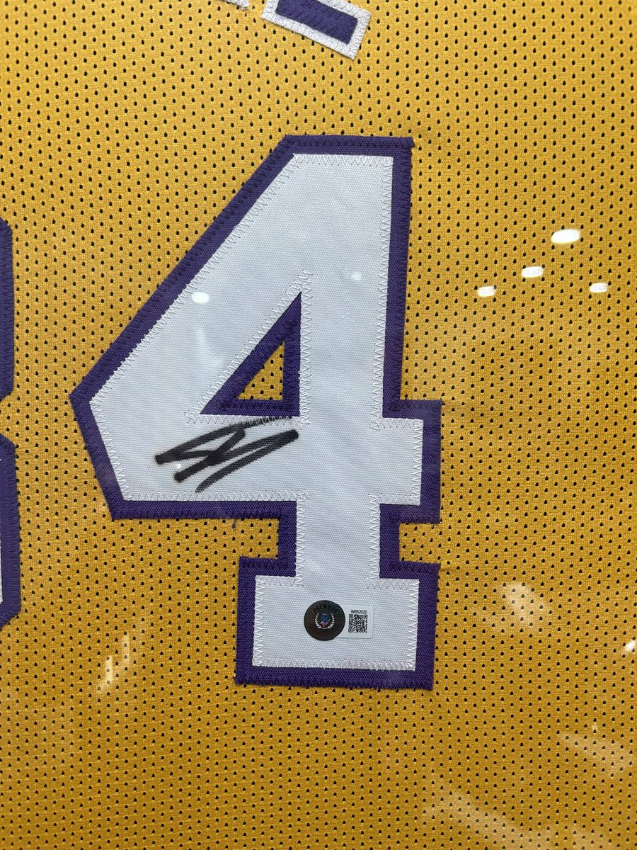 Shaq Lakers signed framed jersey. Beckett witnessed COA. 

$350 shipped OBO