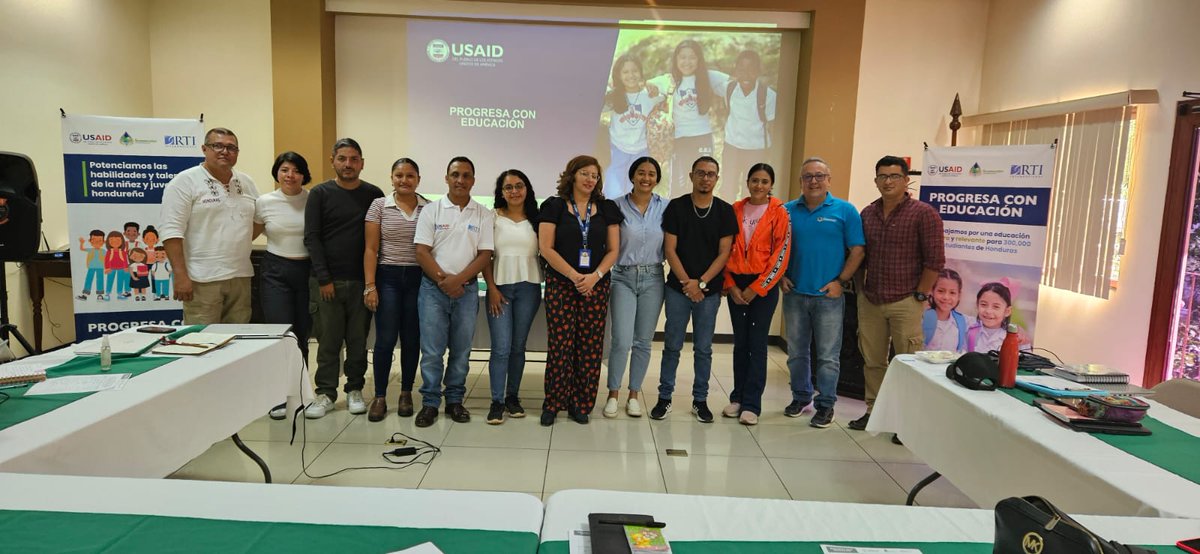 Progresa con Educación realizó una jornada de inducción para el equipo técnico de ASOMAINCUPACO, orientada a fortalecer capacidades para implementar el proyecto EDUCARE, enfocado en la educación alternativa, reinserción y retención escolar de jóvenes en situación de riesgo social