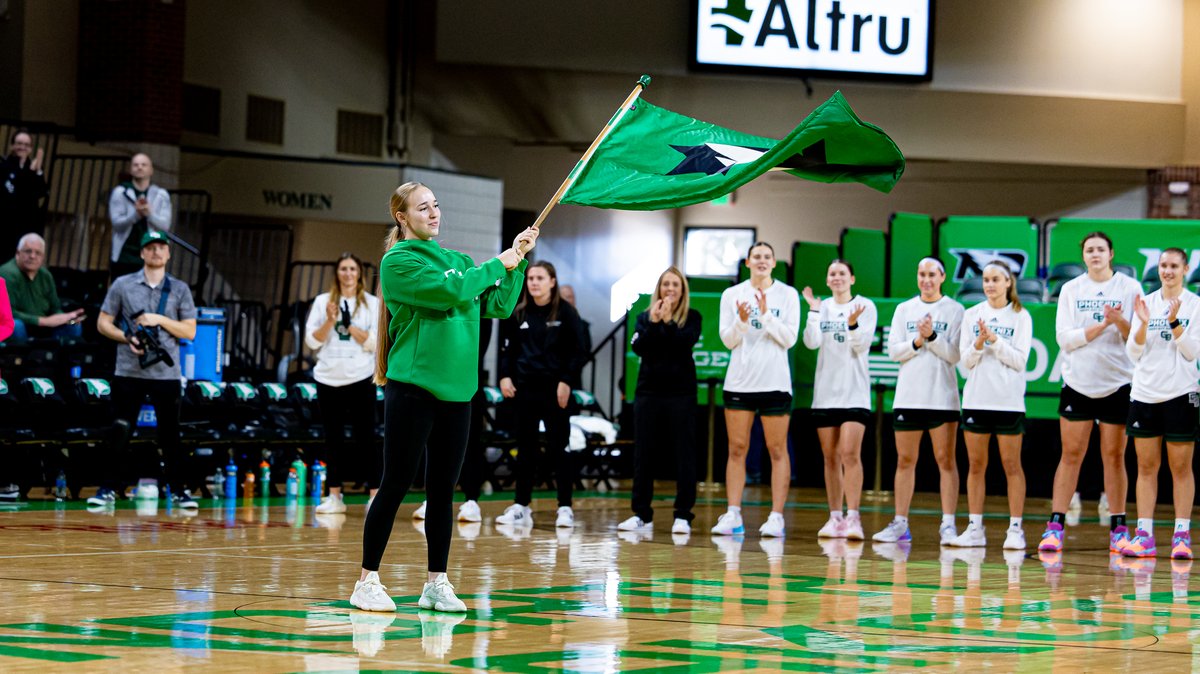 North Dakota Women's Basketball tweet media