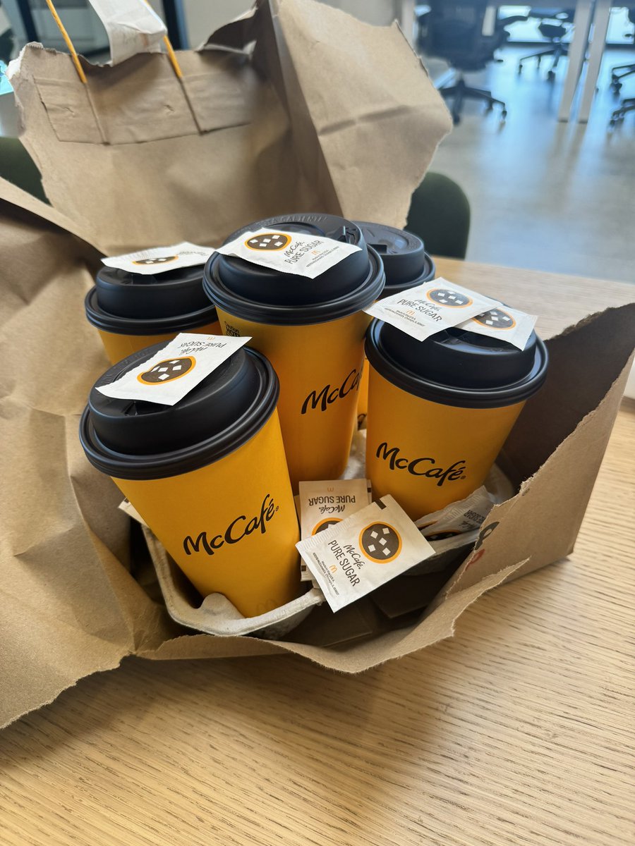 Ordered the doodles coffee but got the invisible friends 😭