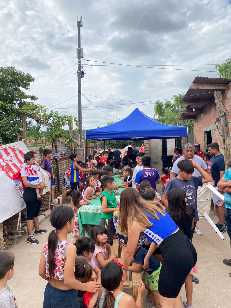 Jornada en Barrio Santo Domingo junto a Asociación Civil Manos a la Obra Solidaria. 

🇦🇹 Unionizando en todos los barrios
