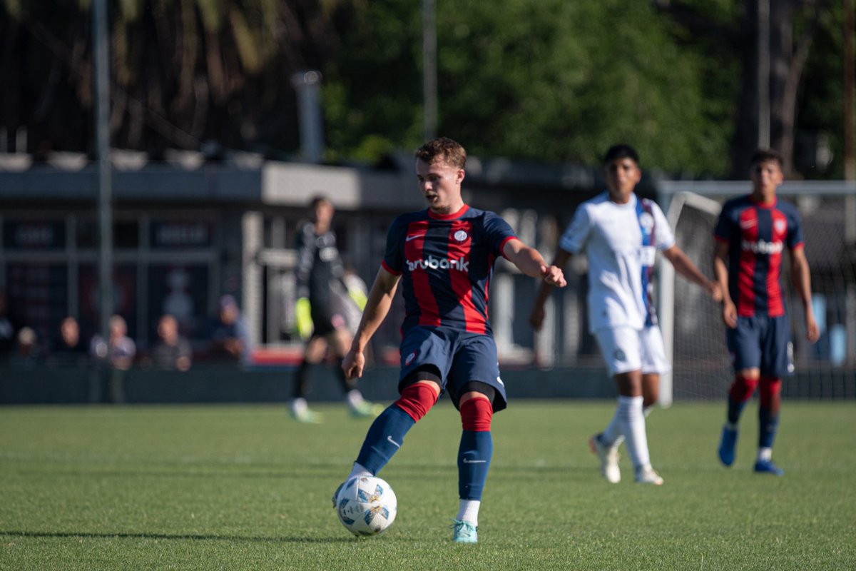 ⏱️ Arrancó el segundo tiempo.

⚽️#SanLorenzo 1 - Godoy Cruz 1

📺 Mirá el partido en vivo por lpfplay.com

#VamosCiclón 💙❤️