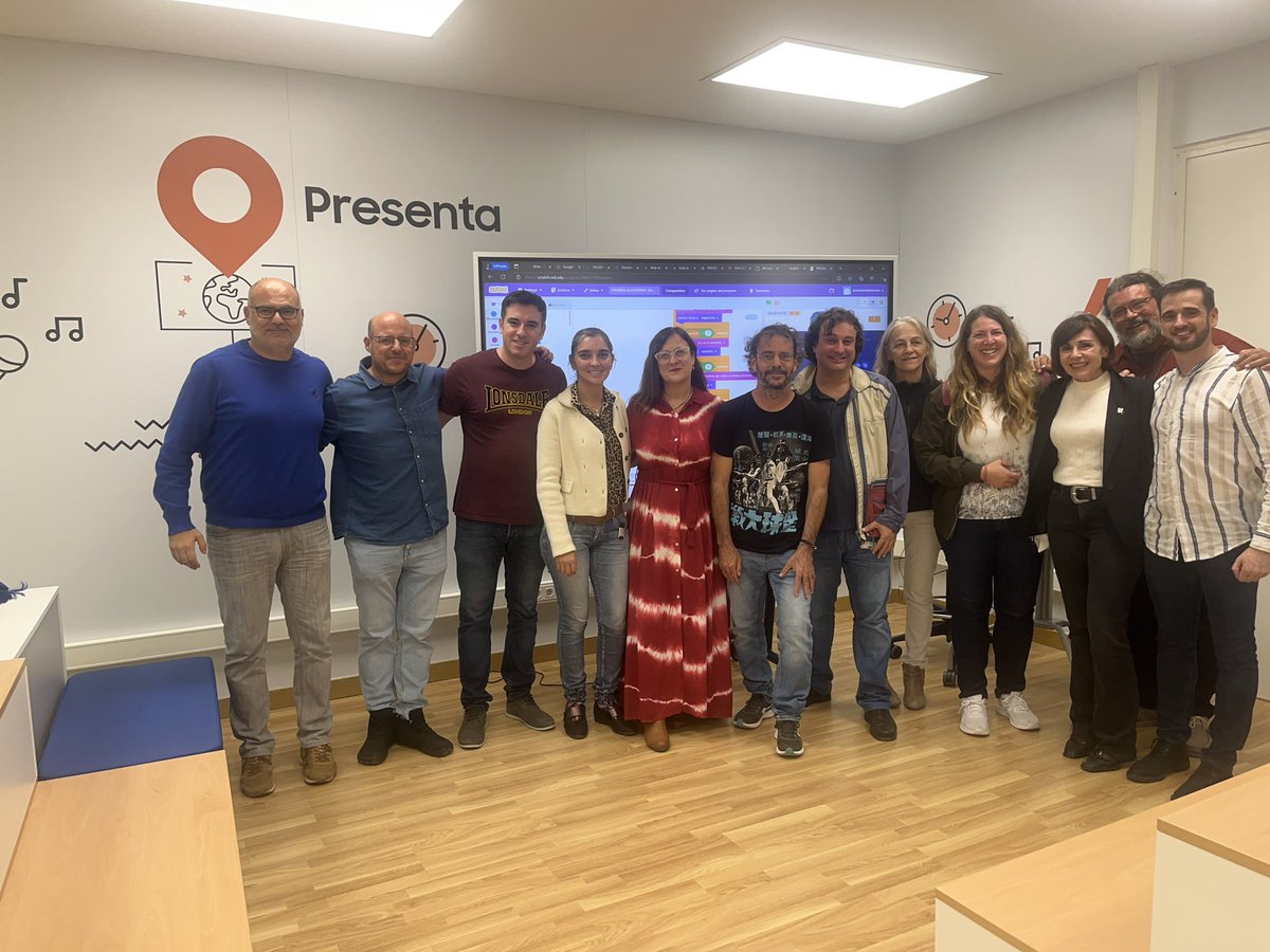 Hoy en la Región Murcia hay 12 centros con sus AdF a pleno rendimiento formando a la Red de Centros Impulsores de Aprendizaje Activo. Formaciones de Nivel I para la transformación del espacio y Formaciones de Nivel II  para centros con espacios AdF para diseño SdA #AdF_Mur #IAA