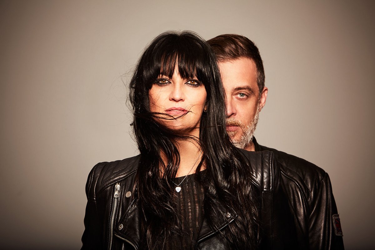 ¡DIFÍCIL! 😱
¿Qué nuevo single tienes más ganas de escuchar?
🔄 Vanesa Martín 
❤️ Efecto Mariposa