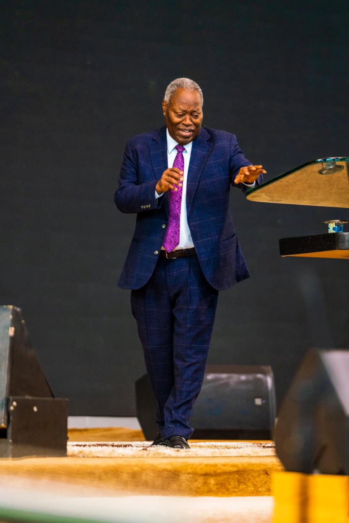 edidiongotong01's tweet photo. A man with so much wisdom…😌✅

I always feel so delighted to be under his teaching.🙌

A lot to learn from this our little but mighty TONGUE.

May God continue to fill our mouths with wisdom. Amen!!🙏

#BibleStudyWithKumuyi https://t.co/AI0xg1AlMz