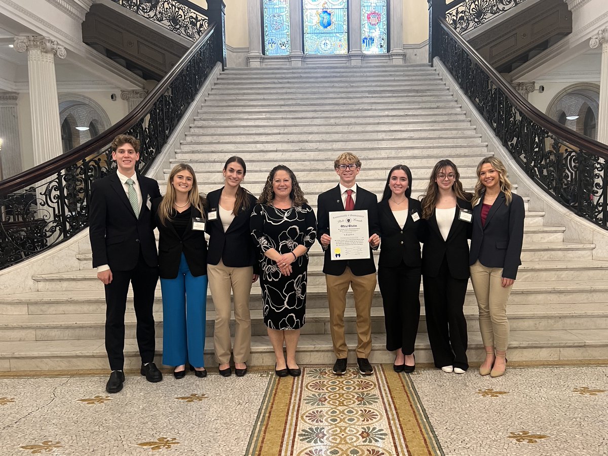 Last week, I was very happy to present citations to <a href="/KingPhilipHS/">KP High School</a> students participating in <a href="/DECAInc/">DECA Inc.</a>, a fantastic program that provides young people with experiential learning to prepare for college and careers in business.

#mapoli #maedu
