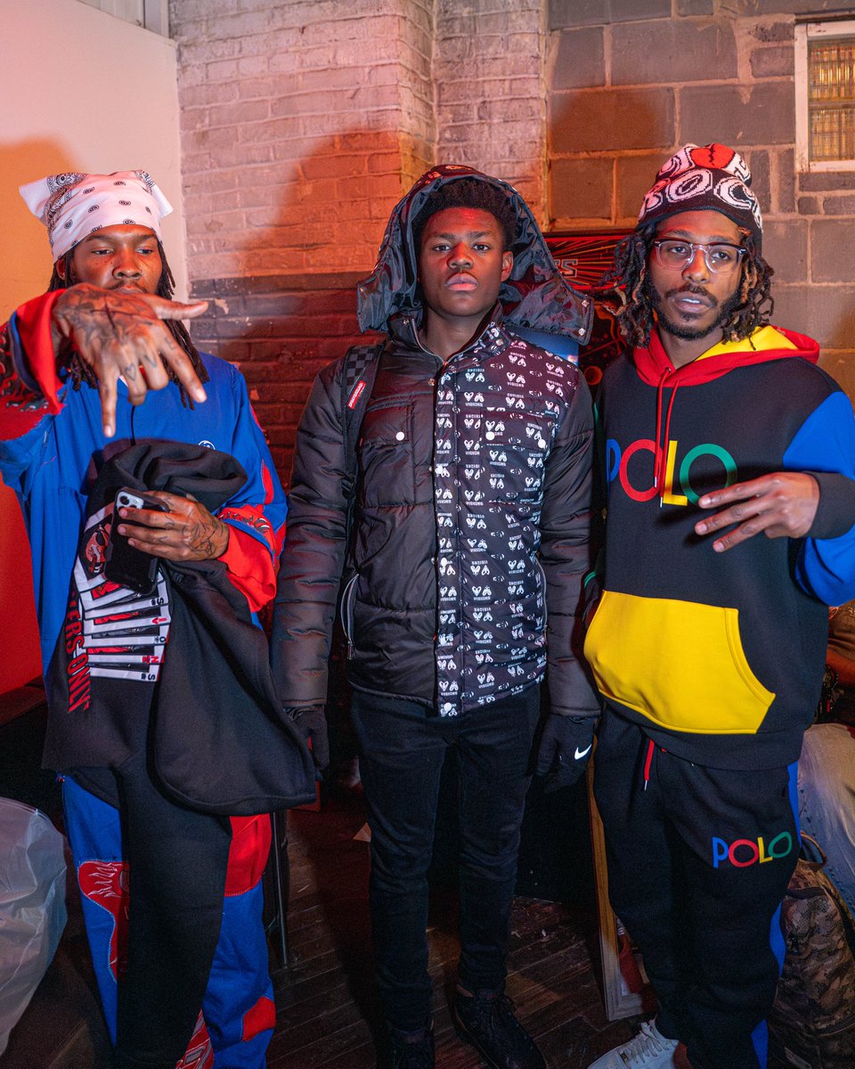 VisionsAttire's tweet photo. BabyKia Philly show was crazy 🔥🔥🔥 Shoutout bros whole team 🔒🤞🏽👁️ he sees the vision 👁️ https://t.co/KpzpQwvn0a
