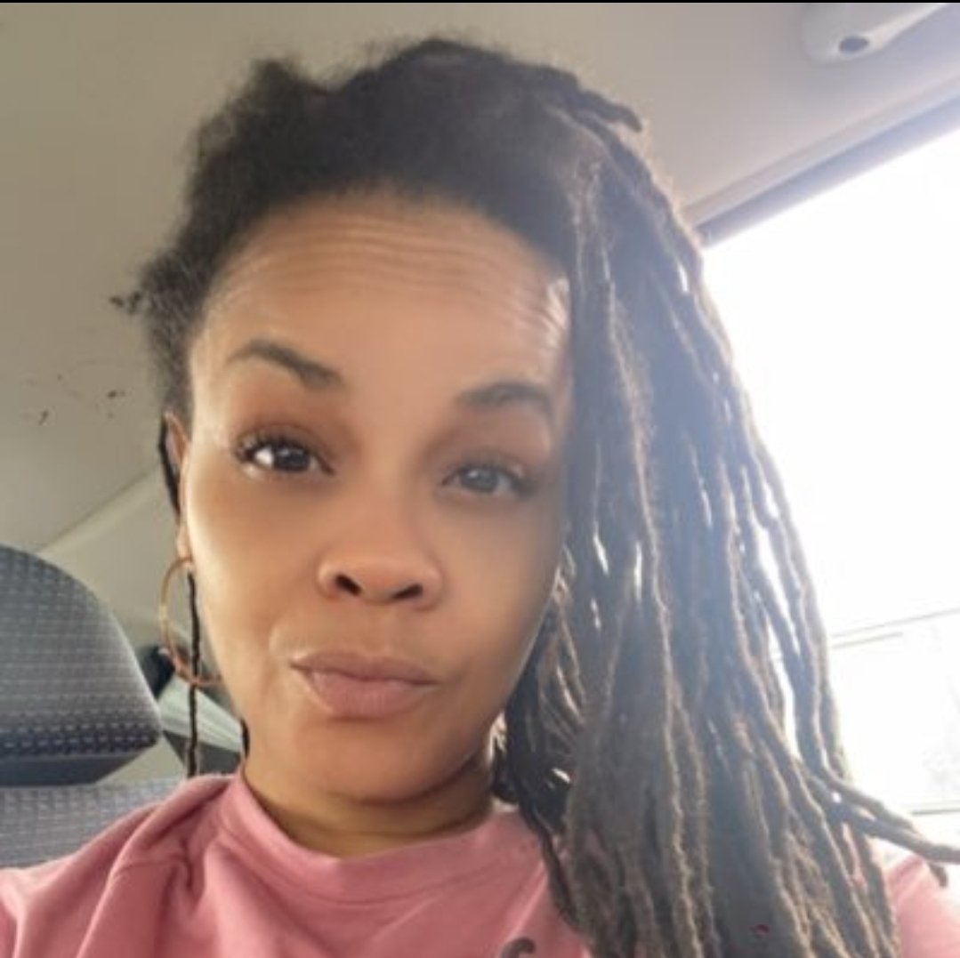 MrBlack27073911's tweet photo. The problem with stupid people is that they simply do not understand. How is a high yellow chick gonna come out her face and tell the dark skinned sister that she isn't Black? Even if one factors in "eThNiCiTy," the FACTS remain that there are BLACK experiences that the dark skinned sister may have had that April will NEVER know about. Leave people tf alone and go be the delineated indian you claim you are.