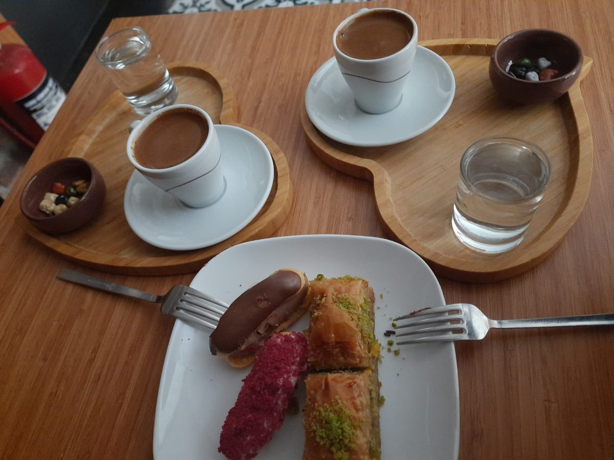 Söyle karşılıklı kahve içecek birini bulamadim