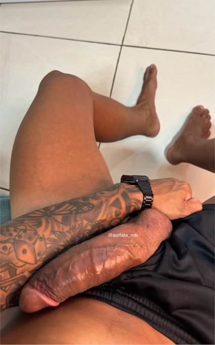 Watch 𝐒𝐔𝐑𝐅𝐈𝐒𝐓𝐀's leaked NSFW photo on TwXstars