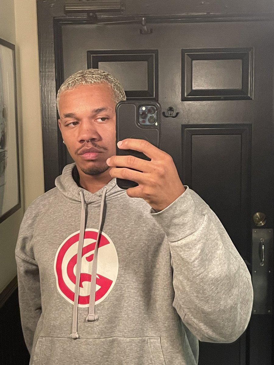 Jayctrlwrld's tweet photo. All this and nobody wants me😭 https://t.co/Y6B8K7aqZw