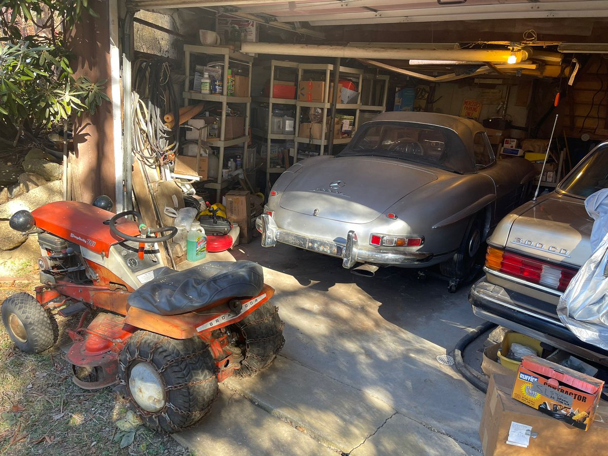 GullwingMotor's tweet photo. Time Capsule 1957 Mercedes-Benz 300SL Roadster Out of 62 Year Ownership
https://t.co/WocNk07AGk https://t.co/LHKqQCRxrb