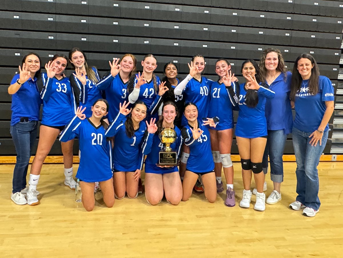 POP Stars are 3x DPL Champions! 🏆🏐🎉 To punctuate an impressive 6-2 season, the 8th D1 volleyball team beat STA in the DPL Championship match (25-19, 25-20) to clinch their THIRD consecutive title. 🥇🥇🥇 We couldn't be more #POPProud of these Star student-athletes! 💙⭐️