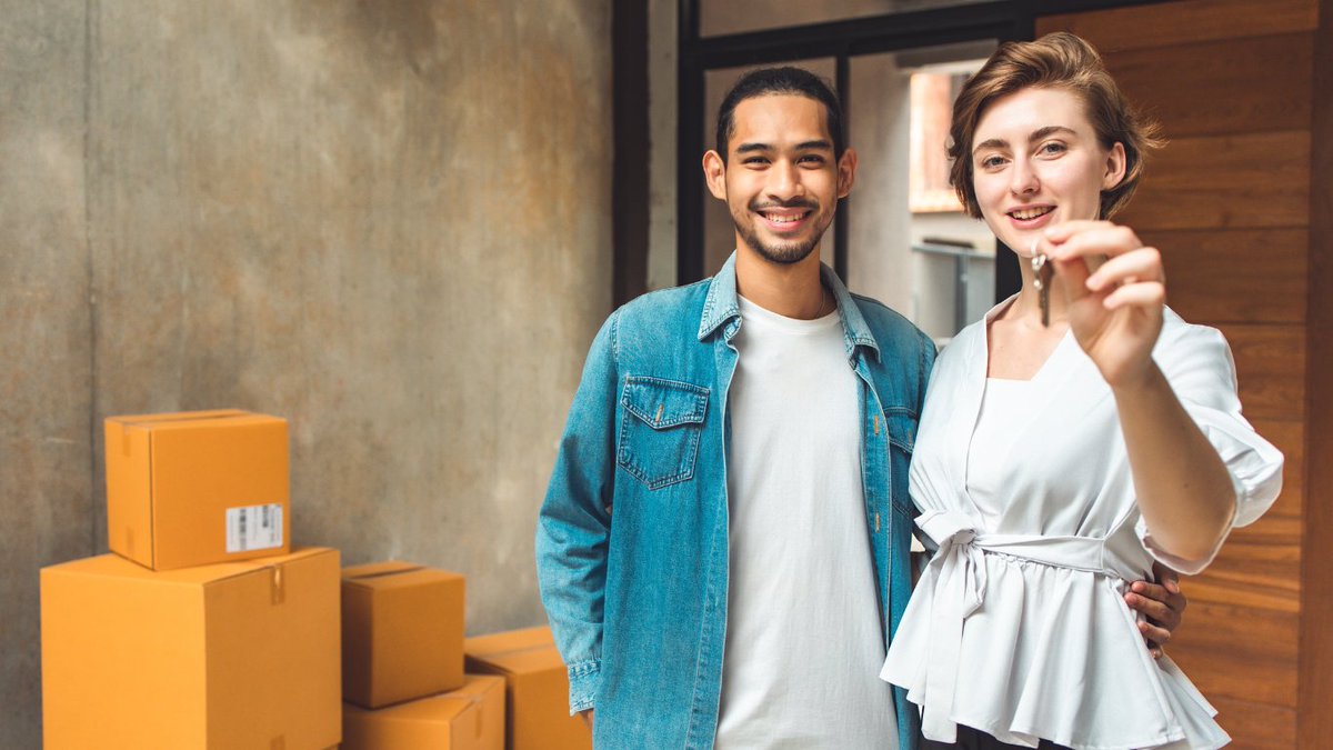 sellingsouthla's tweet image. 📊 Curious about the market? CPI &amp;amp; PPI show cooling inflation 📉, while NAR forecasts steady demand. Mortgage rates? 🏡 Easing slightly, but Fed signals a cautious outlook. What’s it mean for YOU? 🌟 #RealEstate #LongBeachLiving
sellingsouthlacounty.com/d8ramp6l