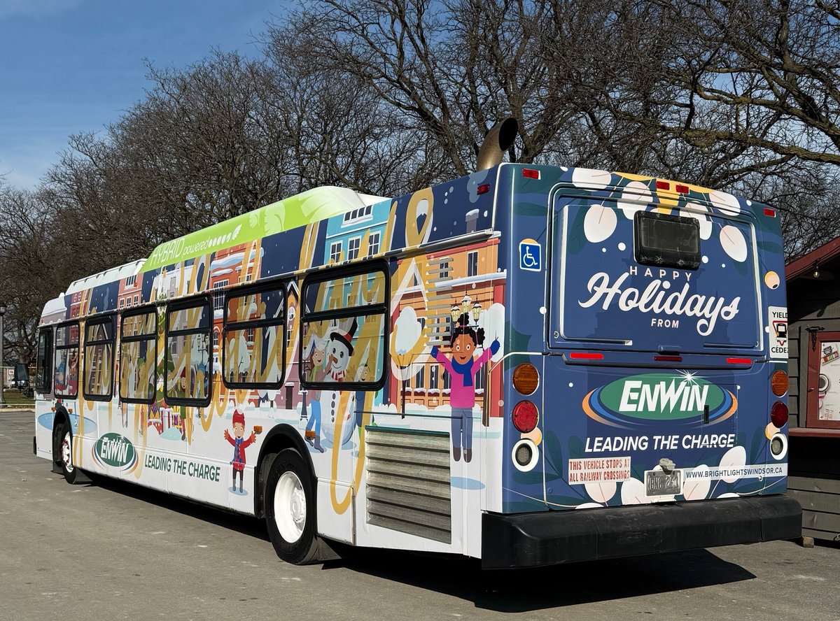 CityWindsorON's tweet photo. Mayor Drew Dilkens announced exciting new additions and details for #BrightLightsWindsor 2024. The magic returns to Jackson Park from November 29, 2024, through January 7, 2025, nightly from 5:30 p.m. to 10:30 p.m. Learn more here: https://t.co/pjt07utouB
#YQG #ASeasonToShine https://t.co/mhc21ck4O0