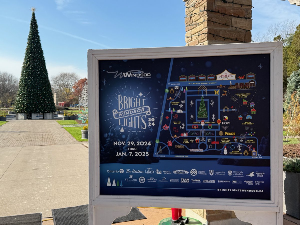 CityWindsorON's tweet photo. Mayor Drew Dilkens announced exciting new additions and details for #BrightLightsWindsor 2024. The magic returns to Jackson Park from November 29, 2024, through January 7, 2025, nightly from 5:30 p.m. to 10:30 p.m. Learn more here: https://t.co/pjt07utouB
#YQG #ASeasonToShine https://t.co/mhc21ck4O0