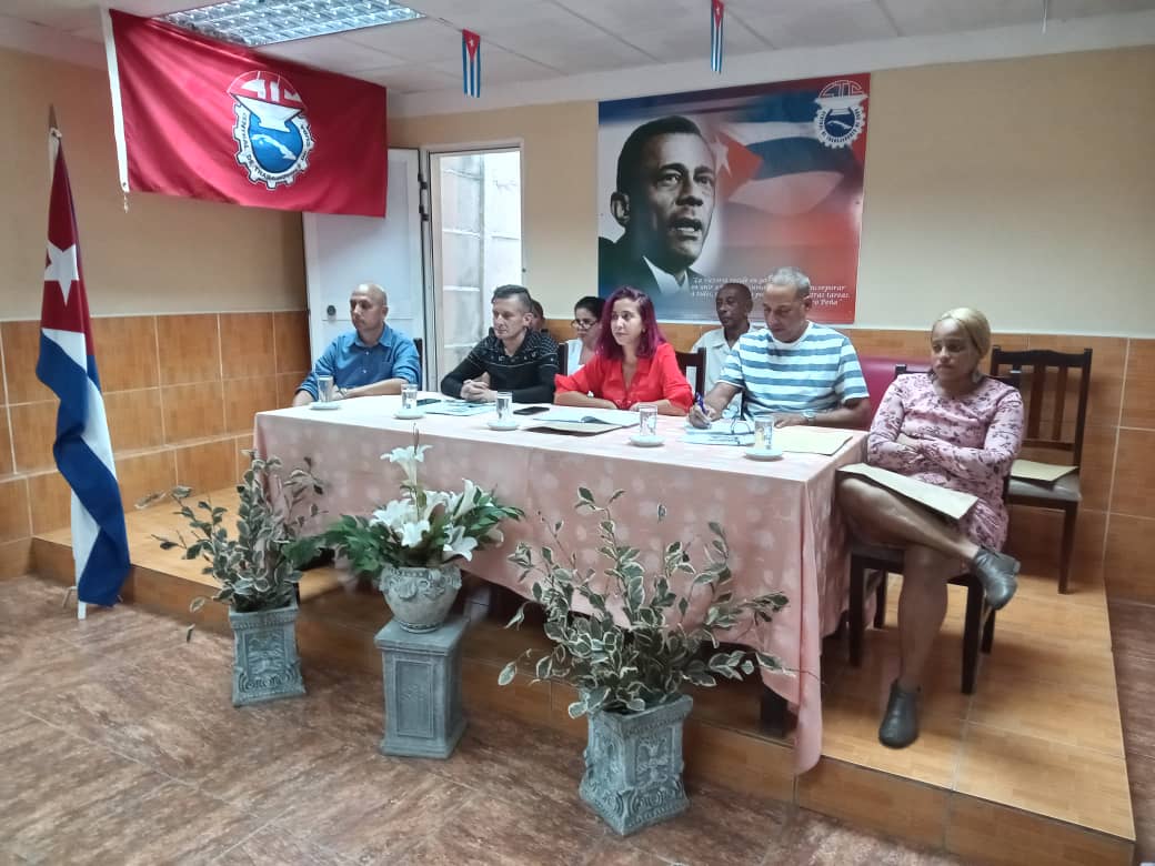 KatiaRodrguezR2's tweet photo. Desarrollada en el municipio Cienfuegos la 2Conferencia del #SNTC,  una demostración de que con los trabajadores del sector se puede contar,  se evidenció un rico debate en función de perfeccionar la misión de la organización. #PorCubaJuntosCreamos. https://t.co/cp4VNFYY9P