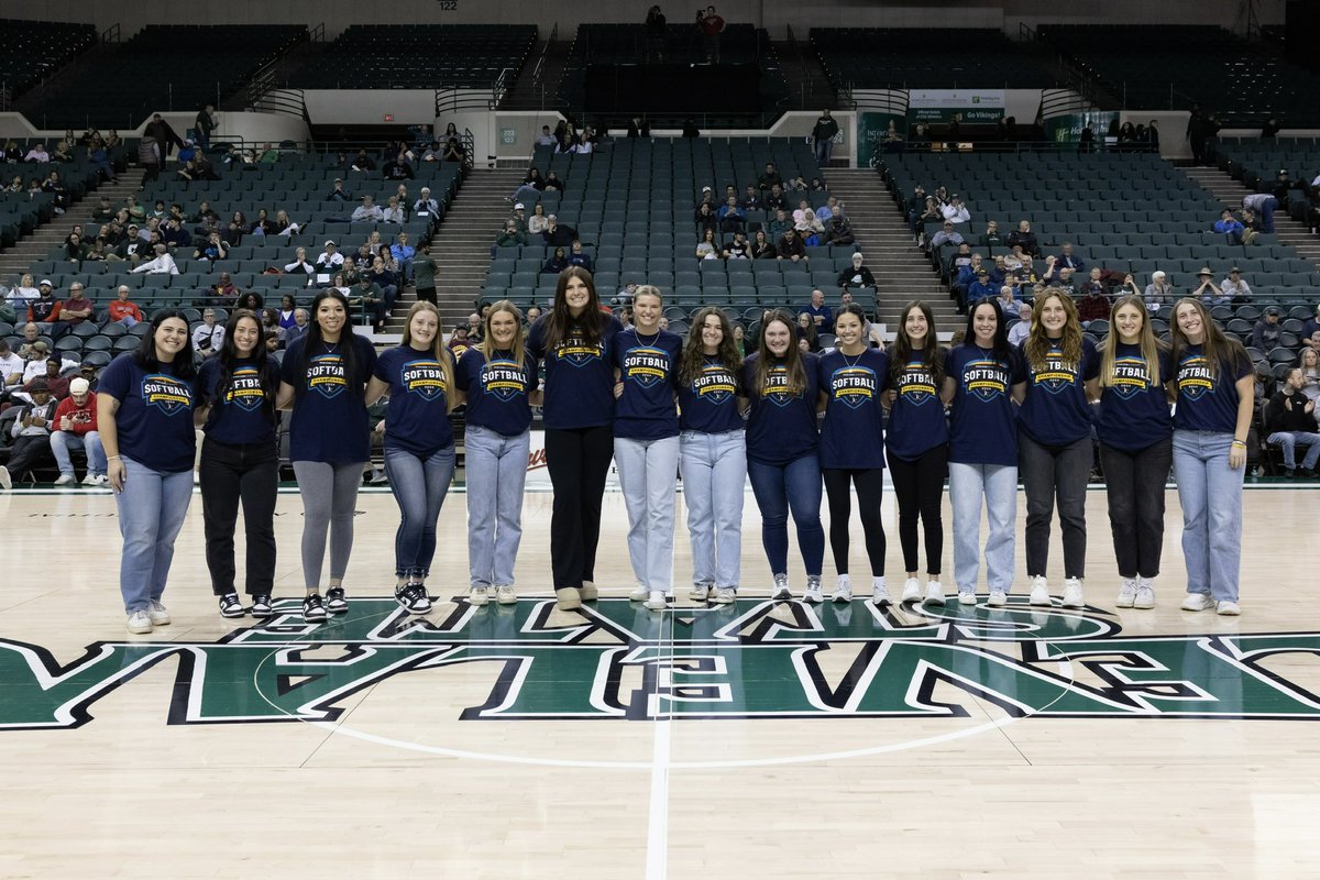 CSU_Athletics's tweet photo. 🔄 {part II} Had a blast recognizing our individual &amp; team champions at the 𝗦𝗮𝘁𝘂𝗿𝗱𝗮𝘆 𝗼𝗳 𝗦𝘂𝗰𝗰𝗲𝘀𝘀 game!

👟 Grace Frye {@CSU_XCTF}
🥎 @CSU_Softball 
🏊 Jackson &amp; Grace {@CSU_SwimDive}
🏀 @CSU_WBasketball 

#OHail | #GoVikes https://t.co/6VpsD9eDXe