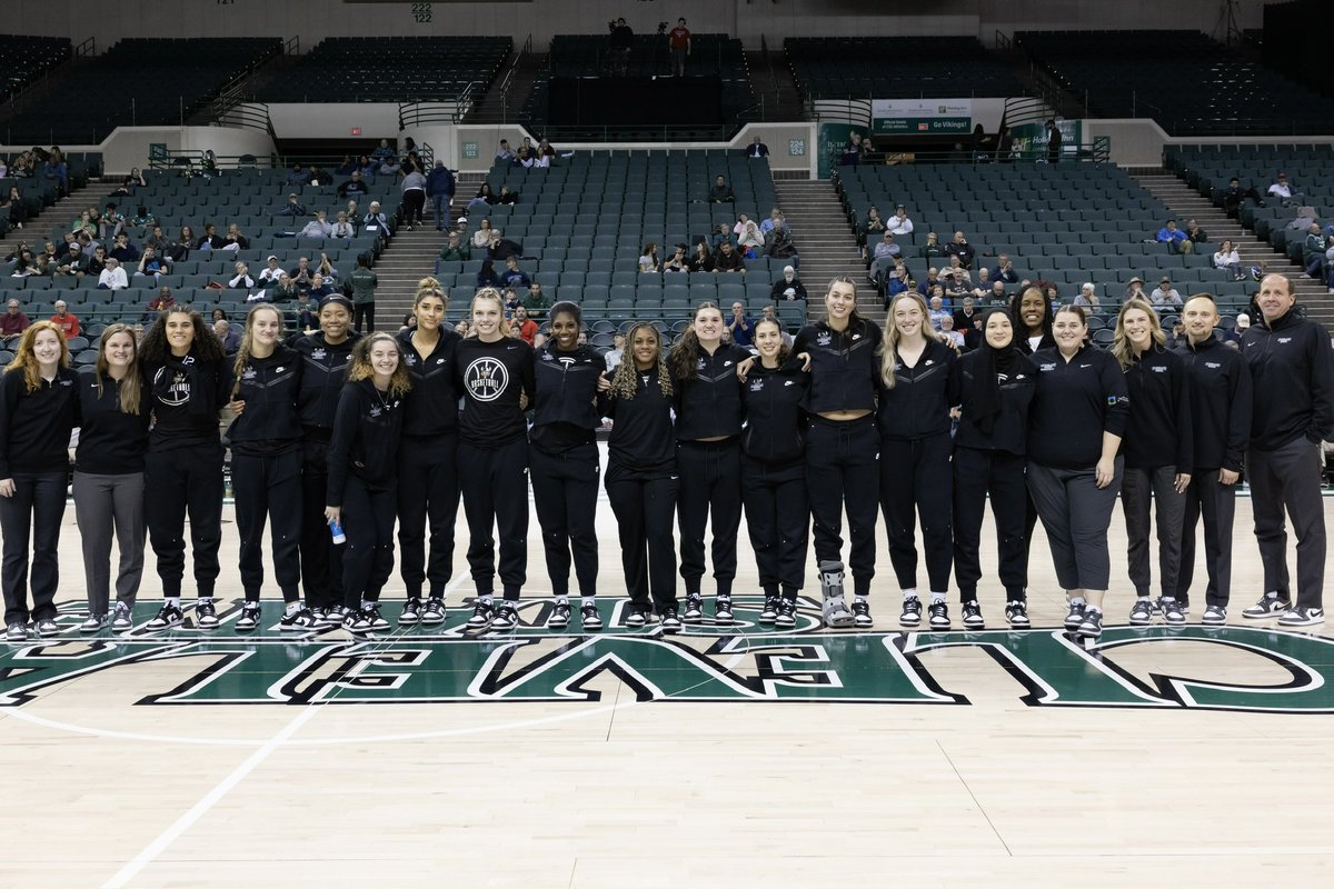 CSU_Athletics's tweet photo. 🔄 {part II} Had a blast recognizing our individual &amp; team champions at the 𝗦𝗮𝘁𝘂𝗿𝗱𝗮𝘆 𝗼𝗳 𝗦𝘂𝗰𝗰𝗲𝘀𝘀 game!

👟 Grace Frye {@CSU_XCTF}
🥎 @CSU_Softball 
🏊 Jackson &amp; Grace {@CSU_SwimDive}
🏀 @CSU_WBasketball 

#OHail | #GoVikes https://t.co/6VpsD9eDXe