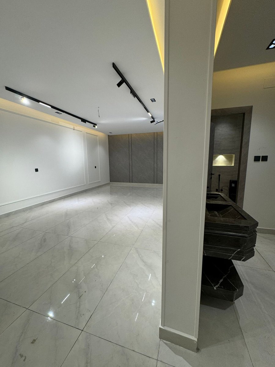 as_m2z's tweet photo. دورين وملحق في مكة _ النخيل داخل الحد 📍.

المساحة : 210 م مربع
السعر المطلوب : مليون و 300 ألف

#مكة_المكرمة #عقارات_مكة #عقارات https://t.co/dEfPMHeniv