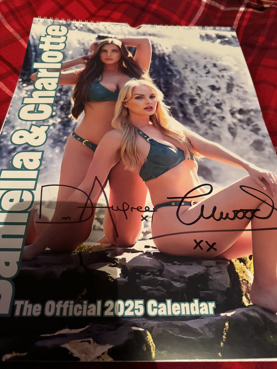 KevinDo63151150's tweet photo. @daniellaallfree @Charl0ttewood  just arrived love it!!! https://t.co/aCJYaZ3vxZ
