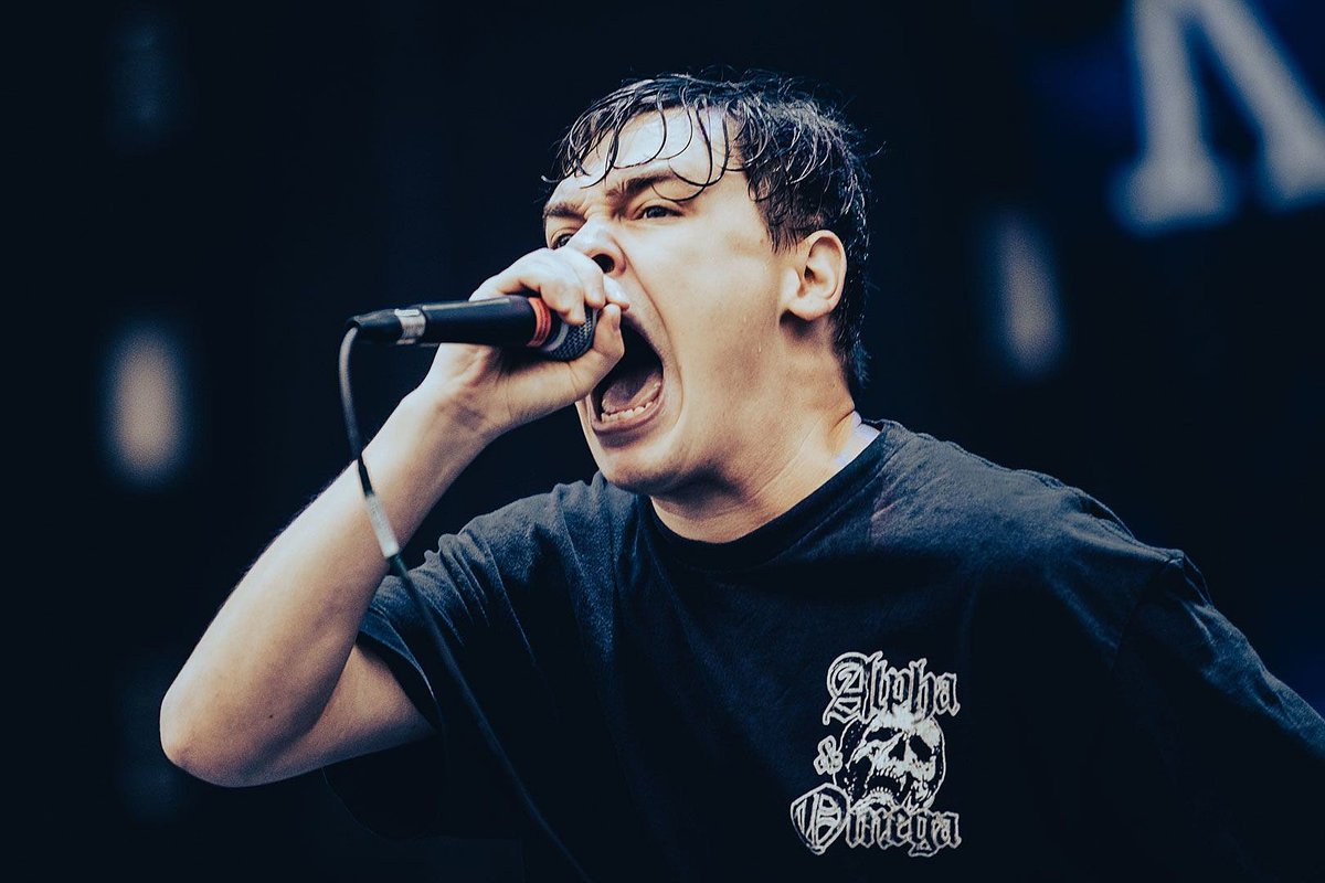 MISGUIDEDS0N's tweet image. get you a man who can do both