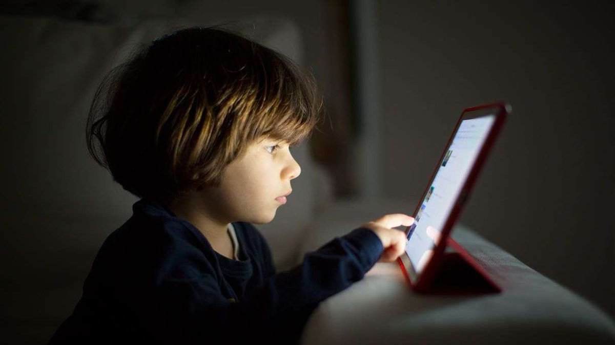 MyVision63906's tweet photo. Need an eye exam? Schedule Now https://t.co/Ixr44cXmYj
Or give us a call ☎️859-216-2660

In today's digital era, children are increasingly exposed to electronic screens, leading to notable health concerns, particularly with respect to their visual health. 

Key Concerns:

🔴Digital Eye Strain: This condition results from prolonged screen time. Symptoms often include:
🔴Dry eyes due to less frequent blinking when focused on screens.
🔴Blurred vision, which can occur after extended periods of viewing digital displays.
🔴Headaches, which might be caused by the strain of focusing on close-up images or text.
🔴Myopia (Nearsightedness): There's a rising trend in myopia among children, influenced not just by genetics but also by:
The excessive time spent focusing on near objects, like screens, which might strain the eye's focusing mechanism.
Reduced outdoor time, which limits exposure to natural light beneficial for eye development.

Eye Health Strategies:

✅20-20-20 Rule: Encourage children to follow this simple rule:
Every 20 minutes, they should take a break to look 20 feet away for at least 20 seconds. This helps relax the eye muscles and reduce strain.
✅Ergonomics:
Proper setup of their workspace or play area is vital. Screens should be at eye level or slightly below, and at a distance where they can comfortably read without leaning in.
✅Screen Time Limits:
Implementing reasonable boundaries on screen time helps. Encourage activities that don't involve screens, like reading physical books or engaging in hobbies that require manual dexterity or creativity.
✅Outdoor Play:
Advocating for outdoor play is crucial. Not only does it provide necessary exercise, but the natural light and varied focusing distances can aid in reducing the risk of myopia.

Balancing digital screen usage with these preventive measures is essential for maintaining children's visual health. Additionally, regular eye examinations are recommended to monitor eye health and catch any issues early, ensuring that children can enjoy the benefits of technology without long-term harm to their eyesight.

#BlueLight #EyeHealth #MyopiaPrevention
