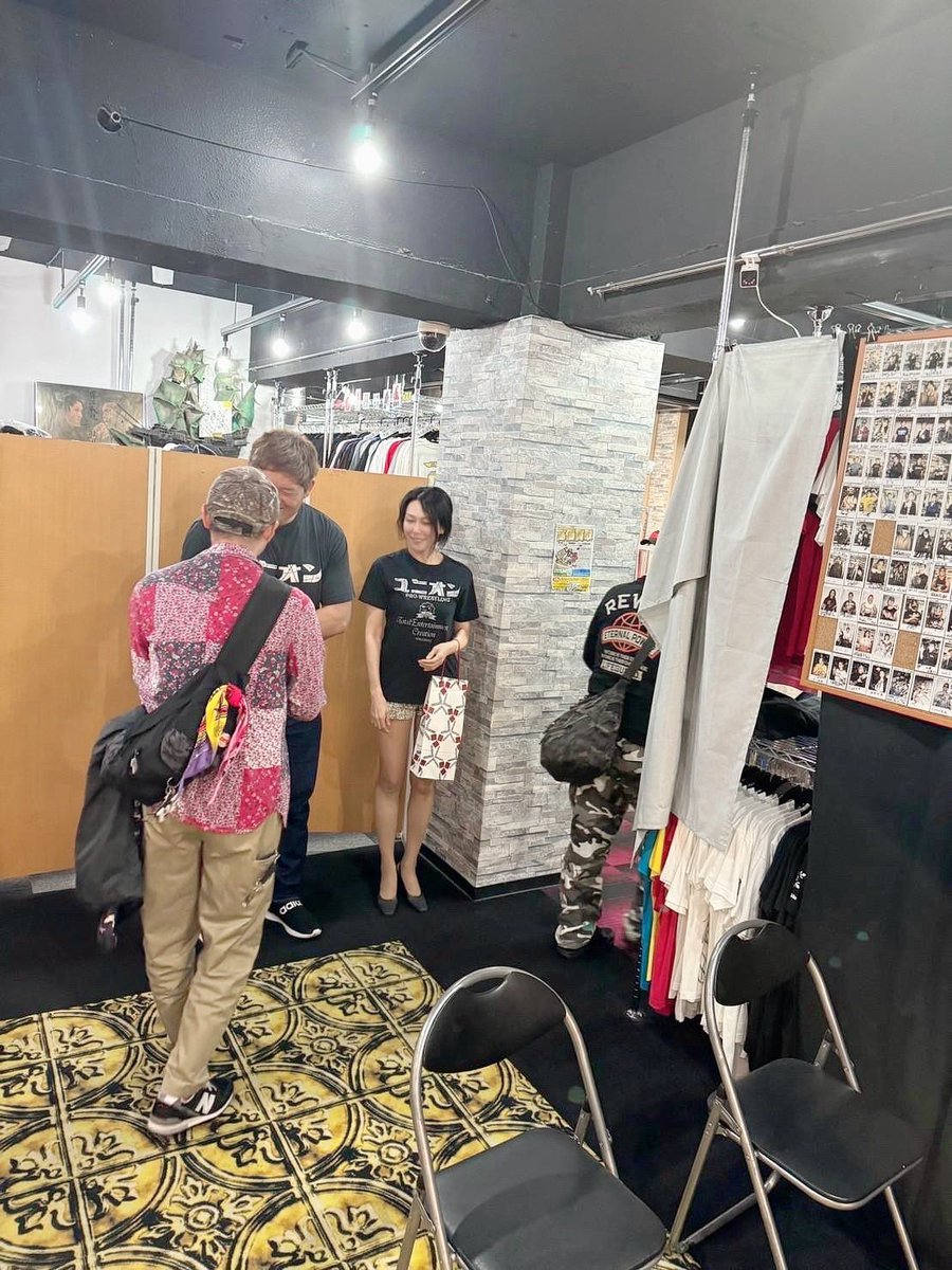 susan_union's tweet photo. トークショーの写真を色々貰ったので載せときまーす!
会場入る前から来場者皆さんのお見送りまで
ご来場下さった皆さまありがとうございました!
私楽しそう
ジュリが見に来てくれました!
ジュリありがと!
健さん、いずみ館長、石川、お疲れ様でした!
#unionpro #unionpw #ユニオンプロレス https://t.co/5WpzFMgJxI