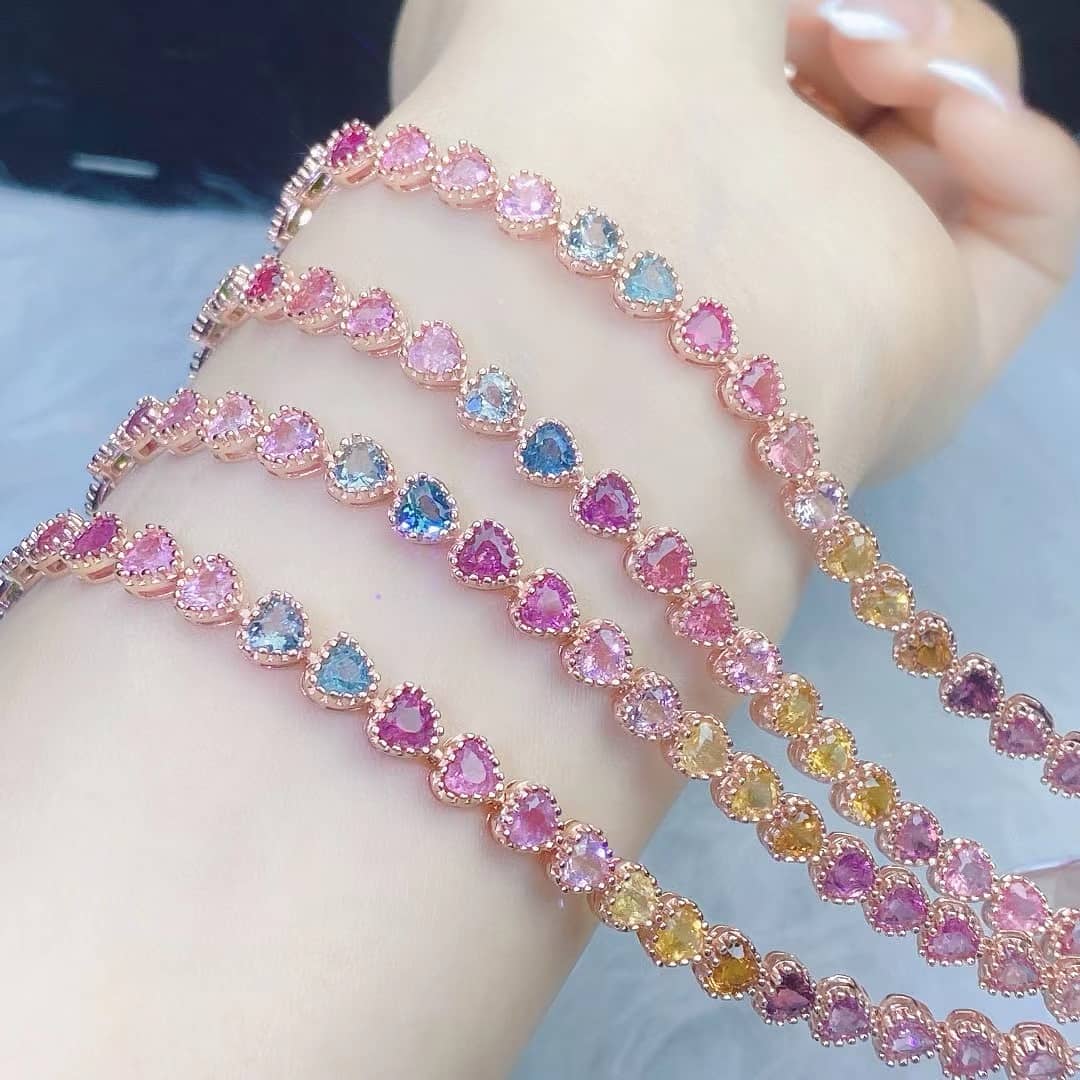 lanciashow's tweet photo. Heart Cut Tourmaline Bracelet Candy Color #jewelry #jewelrylover #BraceletsForWomen #jewelrysale #jewelleryshop #jewelrystore #semipreciousjewellery #braceletlover #FineJewelry #tourmalinejewelry https://t.co/IggsTsmkhb