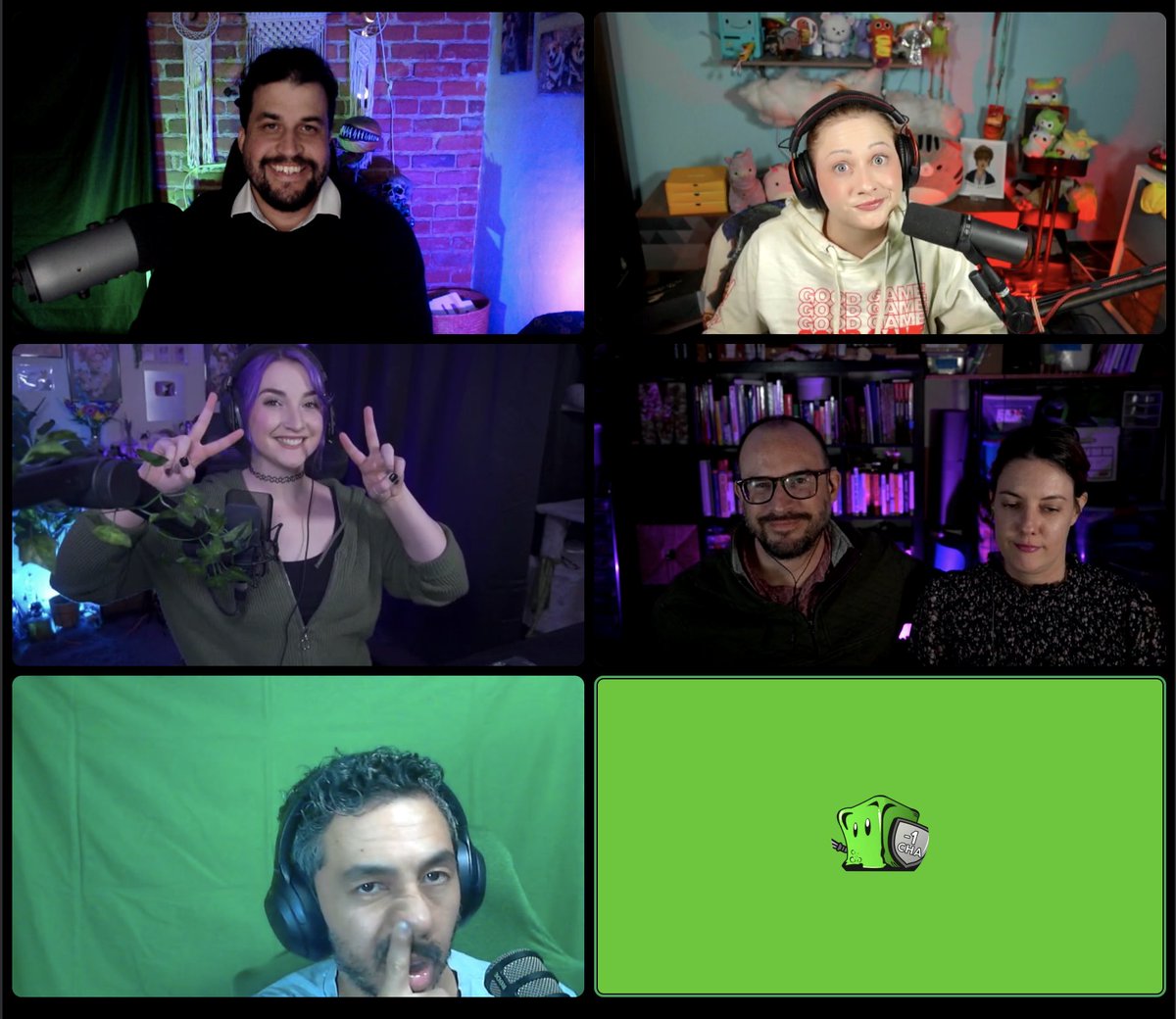 WE ARE LIVE!!! Come watch us play some more AVENTIDE! Let’s goooo!!!! twitch.tv/minusonecha