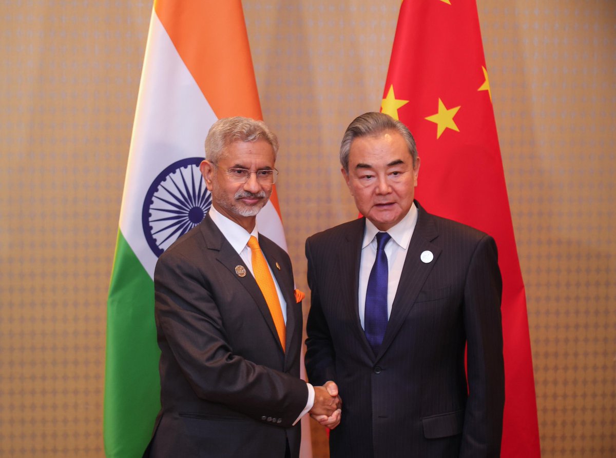 Jitesh Sunda (@jetchoudhary96) on Twitter photo On the sidelines of the G20 Summit in Rio, met CPC Politburo member and FM Wang Yi of China.
<a href="/DrSJaishankar/">Dr. S. Jaishankar</a>
<a href="/narendramodi/">Narendra Modi</a> <a href="/CMMadhyaPradesh/">Chief Minister, MP</a> #KizilGoncalar #TysonPaul #Pushpa2TheRuleTrailer #StrayKids #BBKingVivian On the sidelines of the G20 Summit in Rio, met CPC Politburo member and FM Wang Yi of China.
<a href="/DrSJaishankar/">Dr. S. Jaishankar</a>
<a href="/narendramodi/">Narendra Modi</a> <a href="/CMMadhyaPradesh/">Chief Minister, MP</a> #KizilGoncalar #TysonPaul #Pushpa2TheRuleTrailer #StrayKids #BBKingVivian